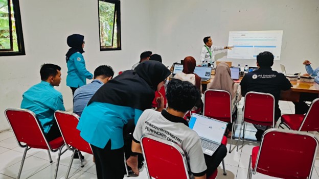 Percepat Implementasi Desa Cerdas, Diskominfo Lakukan Bimtek Pengelolaan Website Desa di Kecamatan Tanjungsari