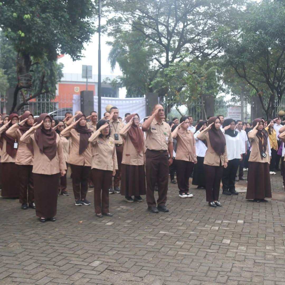 kegiatan upacara peringatan Hari Koperasi ke-78 lingkup Diskominfo Kabupaten Bogor bersama seluruh pegawai,