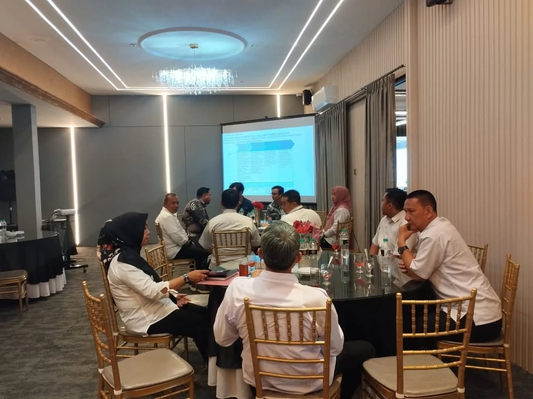 Kegiatan diskusi lanjutan mengenai strategi perlindungan data, manajemen data, dan pemanfaatan kecerdasan buatan (AI) yang diselenggarakan oleh IBM, yang berlangsung di Aroem, Kota Bogor.