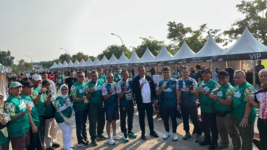 Kepala Dinas Komunikasi dan Informatika Kabupaten Bogor, Bambang Widodo Tawekal turut serta dalam kegiatan kegiatan Bogor 10K Siliwangi Run bersama Bupati Bogor
