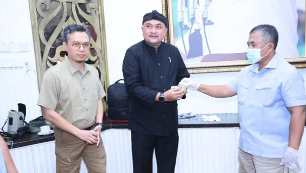 Perangi Narkoba! Bupati Rudy Susmanto Awali Gerakan Tes Urine di lingkungan Pemkab Bogor