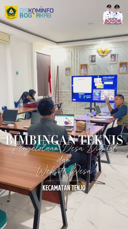 Kegiatan Bimbingan Teknis (Bimtek) Pengelolaan Desa Digital dan Website Desa yang diselenggarakan oleh Diskominfo di Kantor Kecamatan Tenjo