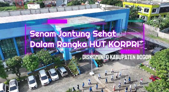 Seluruh pegawai Diskominfo Kabupaten Bogor mengikuti kegiatan senam jantung sehat dalam rangka memperingati HUT KORPRI ke-54 Tahun 2025, di halaman kantor Diskominfo pada Jumat (28/11/25).