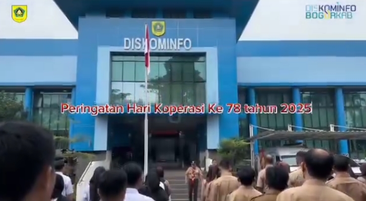 Kegiatan upacara peringatan Hari Koperasi ke-78 lingkup Diskominfo Kabupaten Bogor bersama seluruh pegawai, pada Senin