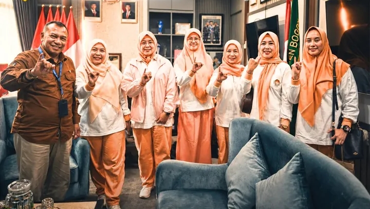 DWP Diskominfo Kabupaten Bogor Gelar Donor Darah dan Baksos Pakaian Layak Pakai Peringati HJB ke-544