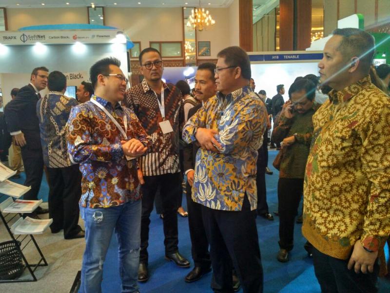 Menkominfo Imbau Masyarakat Tingkatkan Kesadaran Keamanan Siber Menkominfo Imbau Masyarakat Tingkatkan Kesadaran Keamanan Siber