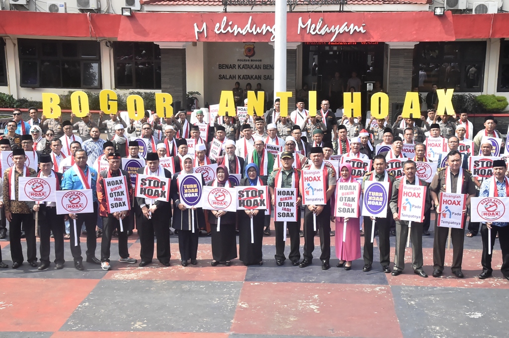 Bupati Bogor Hadiri Deklarasi Anti Hoax Bupati Bogor Hadiri Deklarasi Anti Hoax