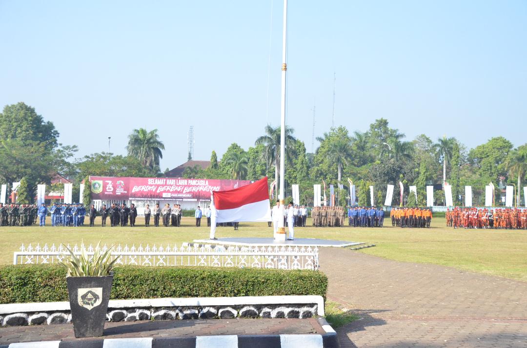 Nurhayanti Pimpin Upacara Hari Lahir Pancasila Tingkat Kabupaten Bogor Nurhayanti Pimpin Upacara Hari Lahir Pancasila Tingkat Kabupaten Bogor