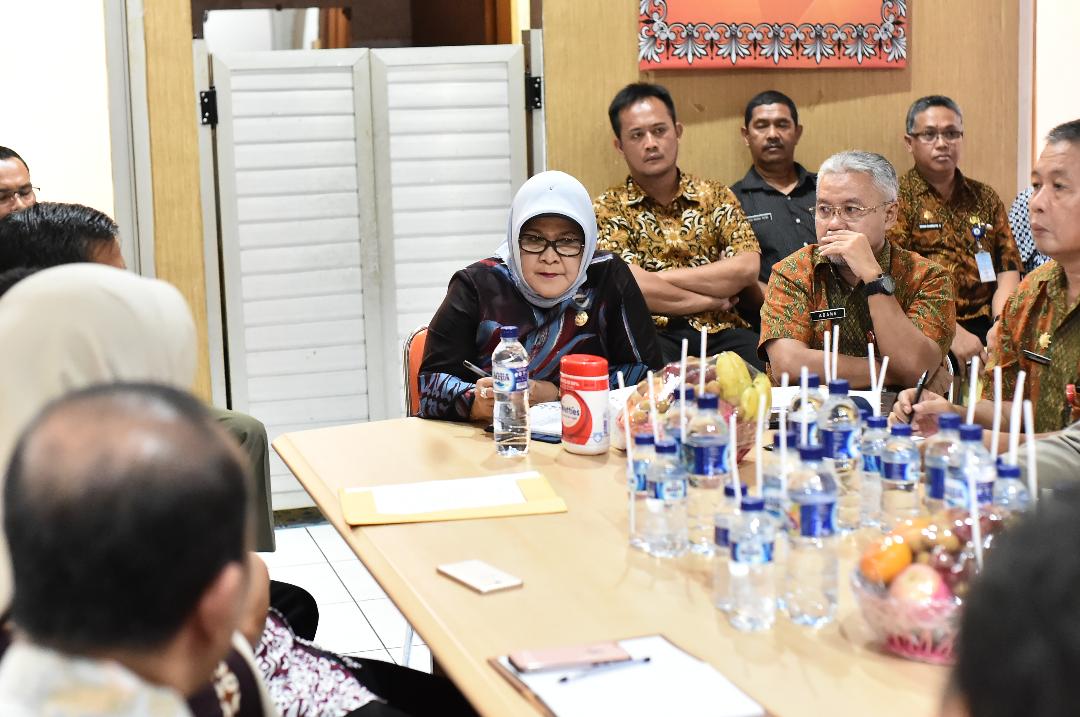 Bupati Bogor Evaluasi Kesiapan Pemilukada Di Kabupaten Bogor Bupati Bogor Evaluasi Kesiapan Pemilukada Di Kabupaten Bogor