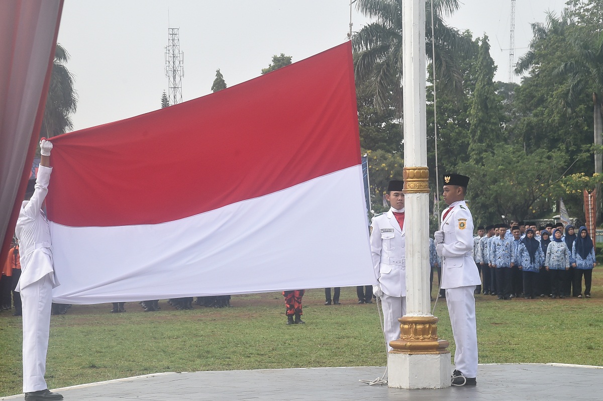 Bupati Bogor Memimpin Upacara Peringatan Hari Sumpah Pemuda ke-90 Tahun 2018 Bupati Bogor Memimpin Upacara Peringatan Hari Sumpah Pemuda ke-90 Tahun 2018