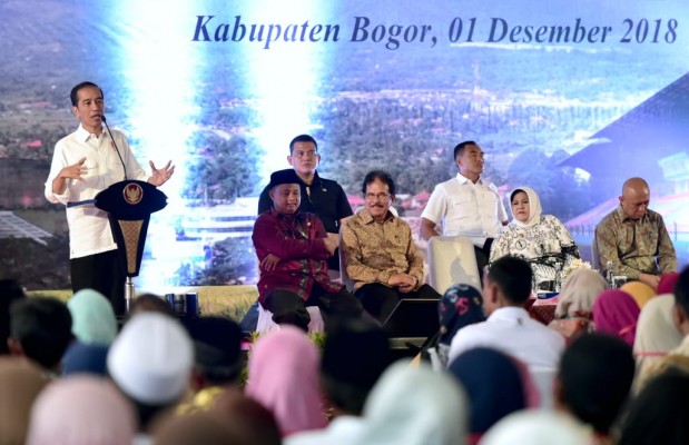 Jokowi Bagikan 3.000 Sertifikat Tanah di Kabupaten Bogor