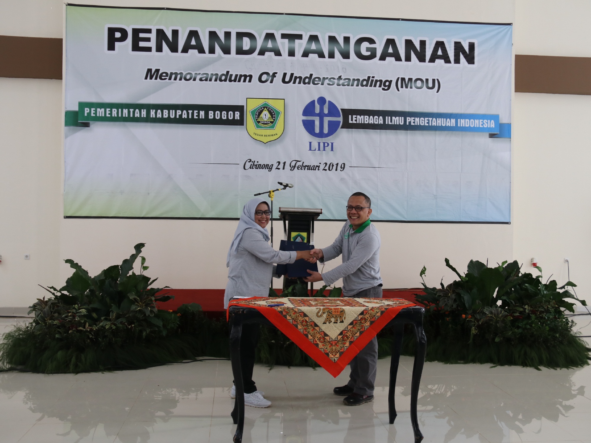 Pemkab Bogor Bekerjasama Dengan LIPI Untuk Pemanfaatan Kawasan Cibinong Science Center Botanical Garden Pemkab Bogor Bekerjasama Dengan LIPI Untuk Pemanfaatan Kawasan Cibinong Science Center Botanical Garden
