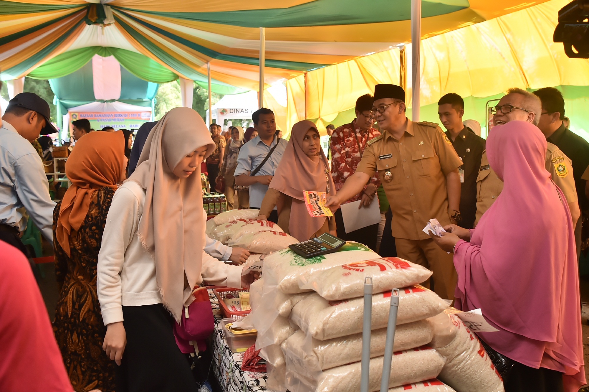 Pemkab Bogor Gelar Bazaar Ramadhan dan Pasar Murah
