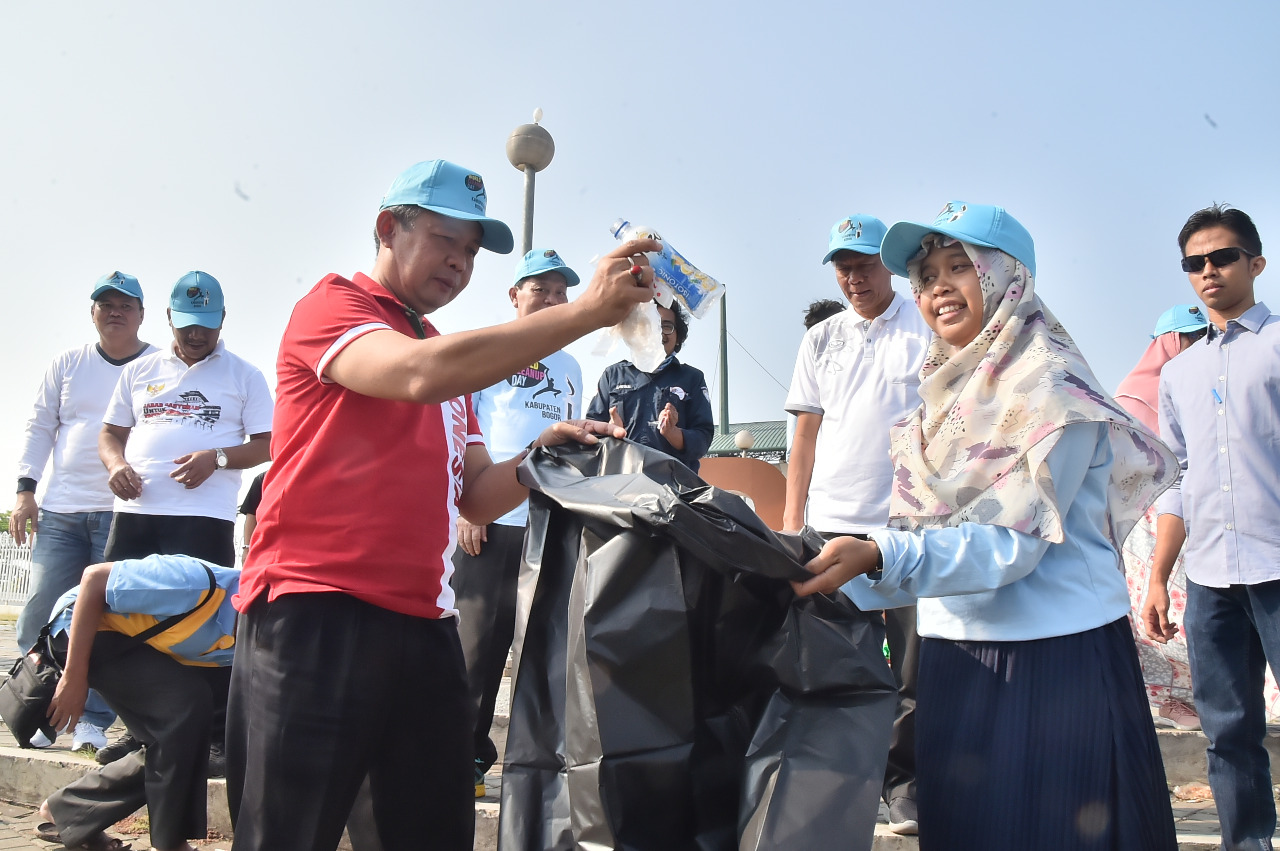 Pemkab Bogor Peringati World Clean Up – Diskominfo