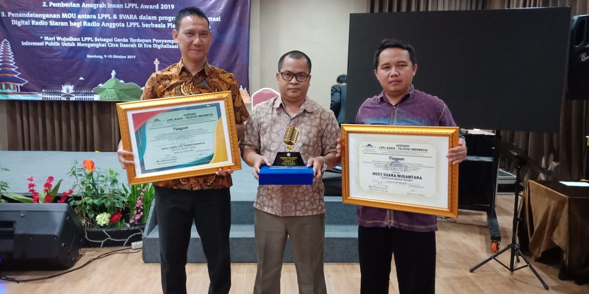 Diskominfo Kabupaten Bogor Raih Penghargaan Radio Teman 95,3 FM Terbaik Se-Indonesia