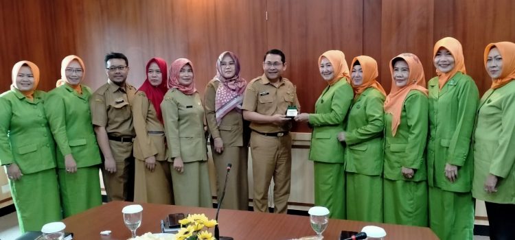 Jadi Wadah 58 Organisasi Perempuan GOW Kabupaten Bogor Jalin Kolaborasi dan Kerjasama Dengan Diskominfo Kabupaten Bogor Jadi Wadah 58 Organisasi Perempuan GOW Kabupaten Bogor Jalin Kolaborasi dan Kerjasama Dengan Diskominfo Kabupaten Bogor