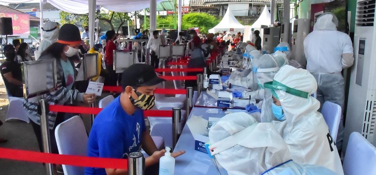Pemkab Bogor dan BIN Gelar Rapid Test di Pasar Cibinong Pemkab Bogor dan BIN Gelar Rapid Test di Pasar Cibinong