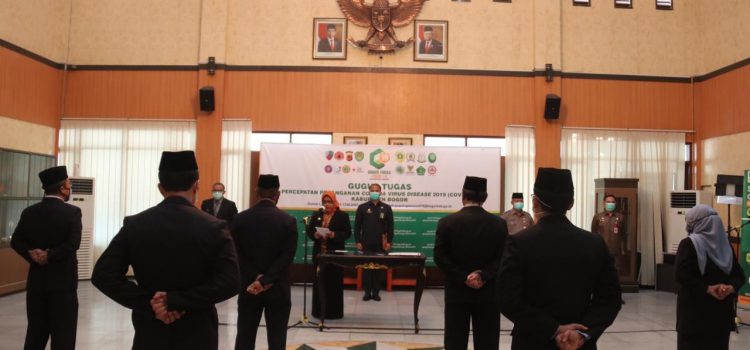 Bupati Bogor Melantik 6 Pejabat Eselon II Bupati Bogor Melantik 6 Pejabat Eselon II