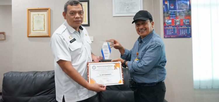Radio Teman 95,3 FM Boyong Tiga Penghargaan Sekaligus di Ajang Rakornas dan LPPL Award ke-3 Tahun 2023